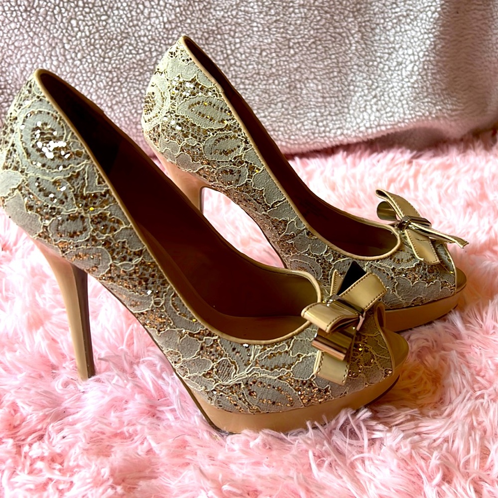 Guess Peep toe guess heels